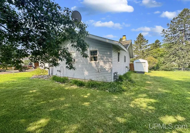 24th image of 510 Logan St, Crystal Falls, MI 49920 | MLS# 50216056