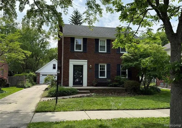 1st image of 889 Rivard Blvd, Grosse Pointe, MI 48230 | MLS# 60997112