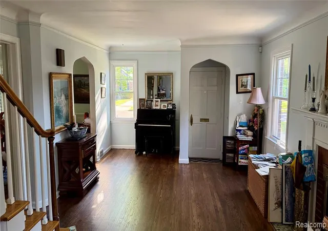 2nd image of 889 Rivard Blvd, Grosse Pointe, MI 48230 | MLS# 60997112