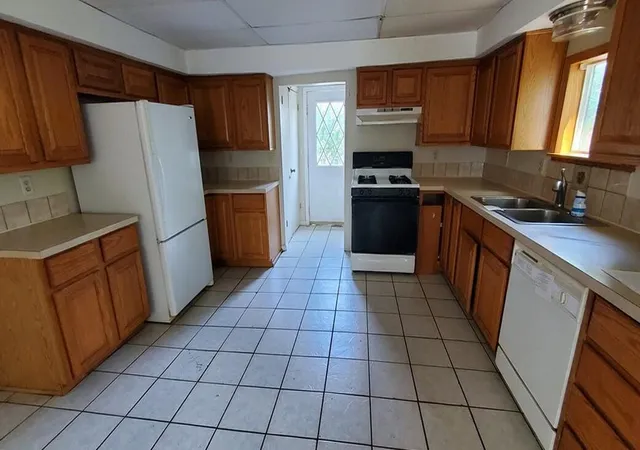 Photo 3 of Sale Pending at 2569 Harding Ave, Muskegon, MI 49441 | MLS# 70552352 | Listing updated on 2026-08-25