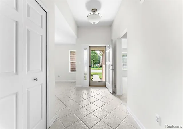3rd image of 17437 Averhill Blvd, Macomb, MI 48042 | MLS# 61022838