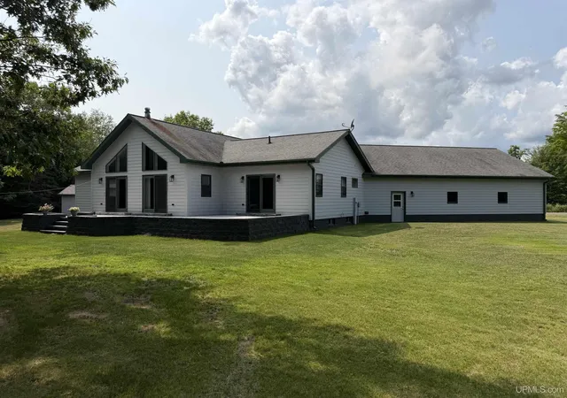 Single family home for sale at 39672 Pike River Rd, Chassell, MI 49916 | MLS# 50210462