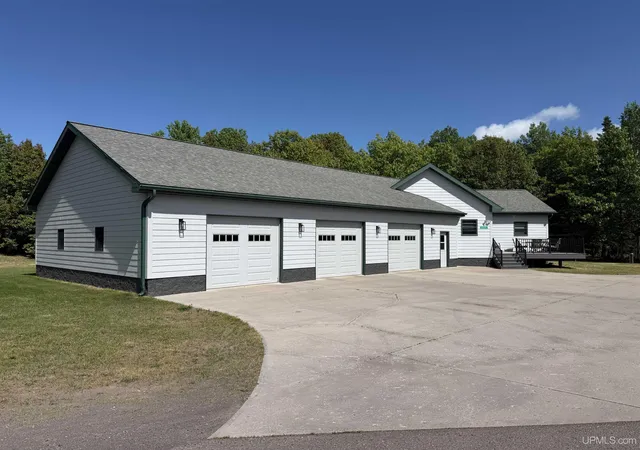 Homes for sale in Chassell, MI | 39672 Pike River Rd, Chassell, MI 49916 | MLS# 50210462