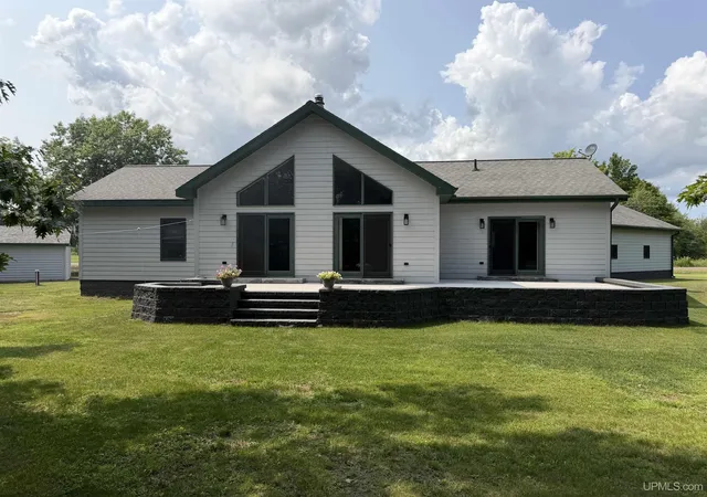 Photo 2 of Single family home for sale at 39672 Pike River Rd, Chassell, MI 49916 | MLS# 50210462 | Listing updated on 2026-10-04