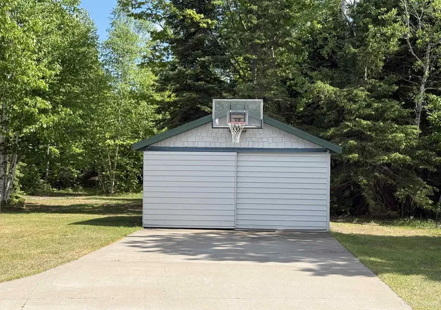 Homes for sale in Chassell, MI | 39672 Pike River Rd, Chassell, MI 49916 | MLS# 50210462