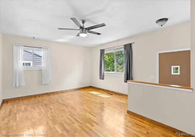 5th image of 4820 Burchfield Ave, Lansing, MI 48910 5312 | MLS# 61006888
