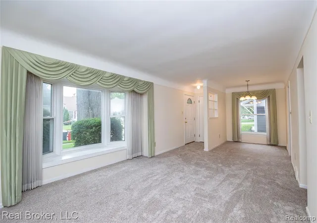 Homes for sale in Royal Oak, MI | 1919 Fern St, Royal Oak, MI 48073 | MLS# 61006459
