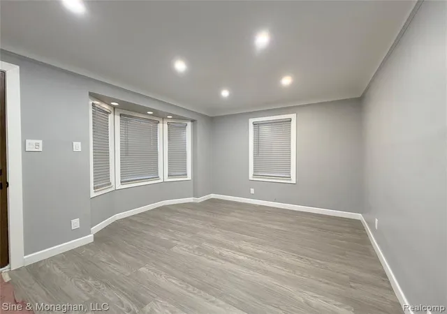2nd image of 19605 Kelly Rd, Harper Woods, MI 48225 | MLS# 60971854