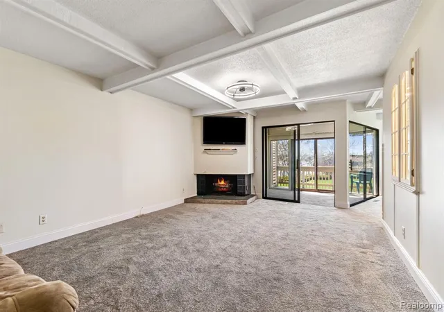 3rd image of 1680 Cliffs Lndg #302E, Ypsilanti, MI 48198 | MLS# 60986582