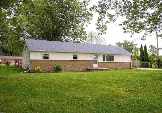 Homes for sale in New Baltimore, MI | 32159 Riverpoint St, New Baltimore, MI 48047 | MLS# 50213601