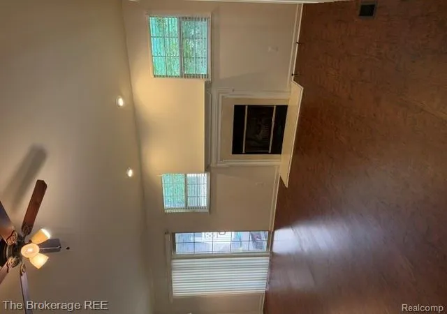 4th image of 4126 SE Stonebridge Brg, Holly, MI 48442 9531