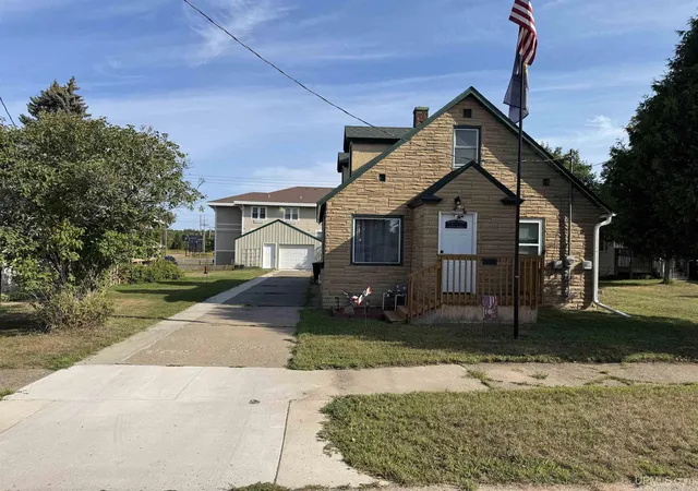 3rd image of 508 E Grand Blvd, Iron Mountain, MI 49801 | MLS# 50219701