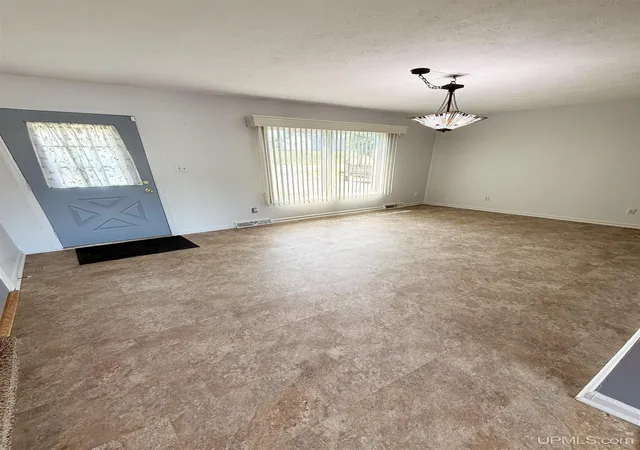 2nd image of 115 S Marigold St, Ishpeming, MI 49849 | MLS# 50218259