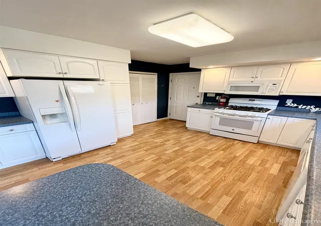 Photo 4 of Single family home for sale at 115 S Marigold St, Ishpeming, MI 49849 | MLS# 50218259 | Listing updated on 2026-09-17
