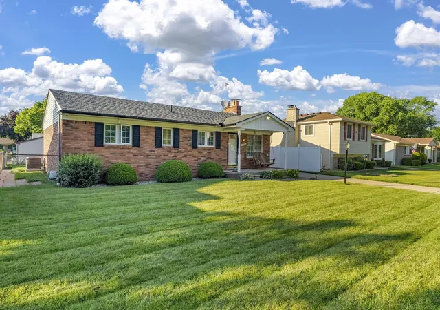 Homes for sale in Sterling Heights, MI | 14551 Debbie Dr, Sterling Heights, MI 48313 | MLS# 50213343