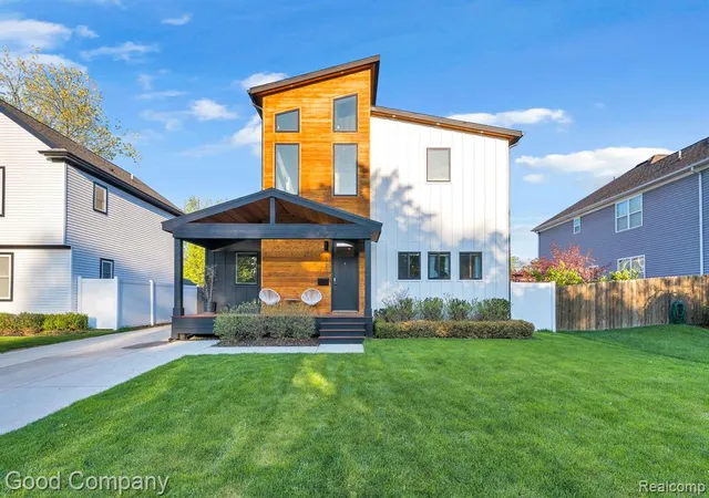 1st image of 3813 Linwood Ave, Royal Oak, MI 48073 1824 | MLS# 61023708