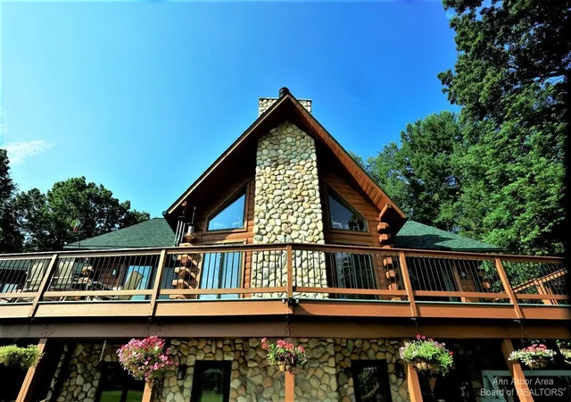 2nd image of 1224 W David Kempf Ct, Saline, MI 48176 | MLS# 70552095