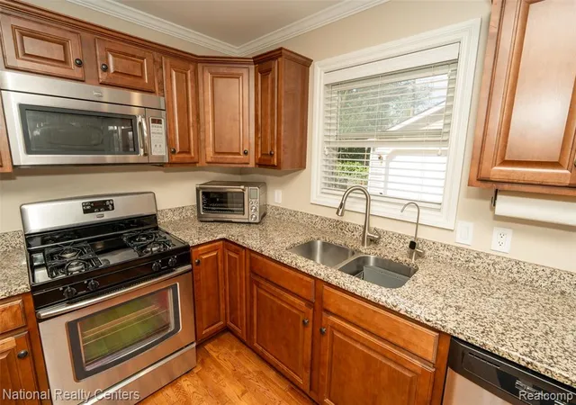 5th image of 4227 Buckingham Ave, Berkley, MI 48072 | MLS# 61022948
