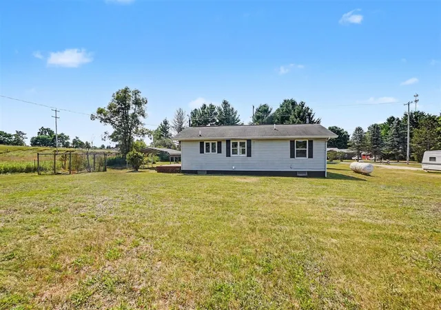 4th image of 6918 S Saddler Rd, Chase, MI 49623 | MLS# 70548887