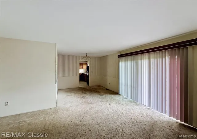 4th image of 44150 S Umberland Cir, Canton, MI 48187 | MLS# 60995132
