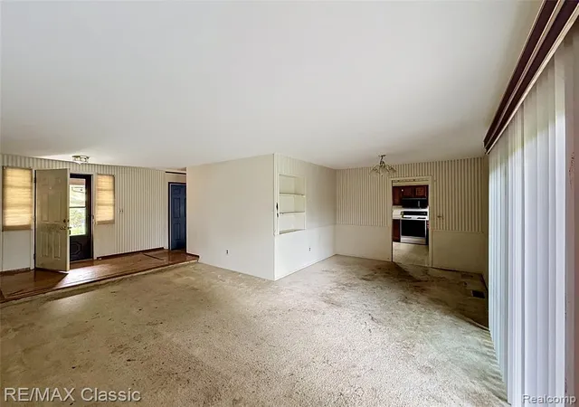 5th image of 44150 S Umberland Cir, Canton, MI 48187 | MLS# 60995132