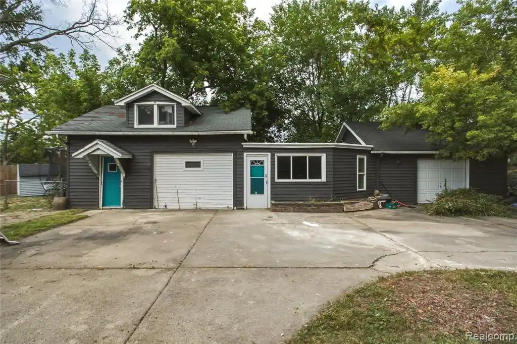 Single family home for sale at 1791 E Saratoga St, Ferndale, MI 48220 2014 | MLS# 61024230