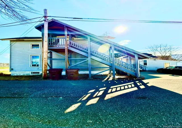 Listing Photo 3 - Condo for sale in building located at 35449 Clinton St, Wayne, MI 48184
