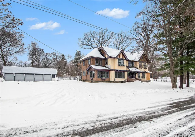 Homes for sale in Jackson, MI | 542 A St, Jackson, MI 49201 | MLS# 70508305