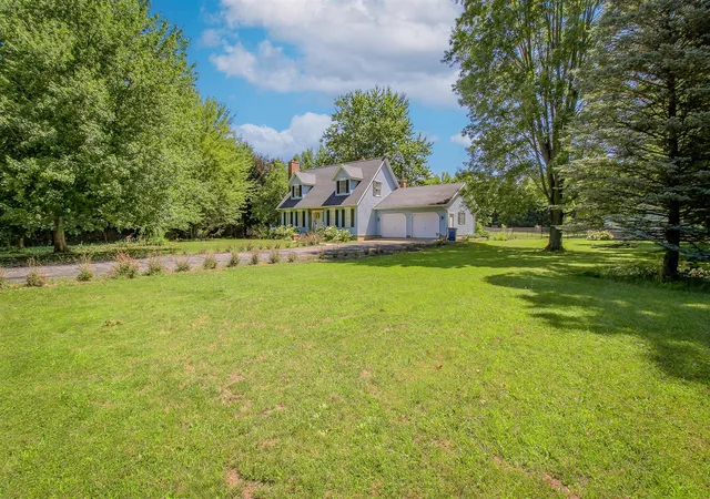Photo 3 of Sale Pending at 7120 15 1/2 Mile Rd, Marshall, MI 49068 | MLS# 70528165 | Listing updated on 2026-09-15