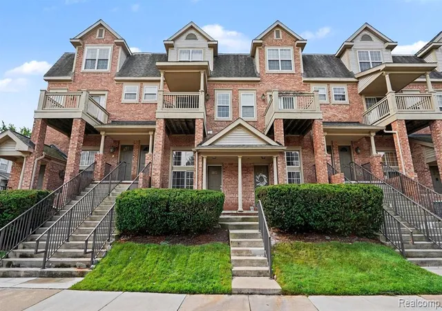 2nd image of 2854 Barclay Wy, Ann Arbor, MI 48105 | MLS# 61021666