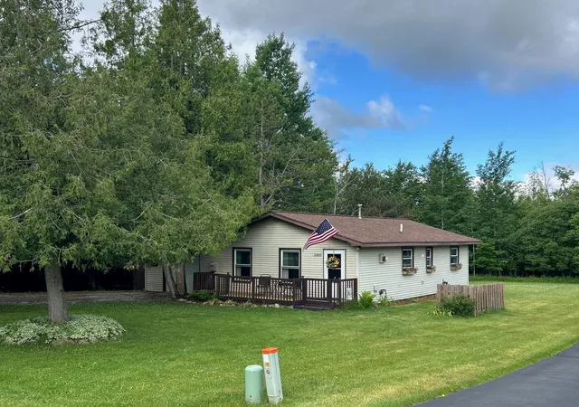 Homes for sale in Gladwin, MI | 5403 Kings Wy, Gladwin, MI 48624 | MLS# 50211206