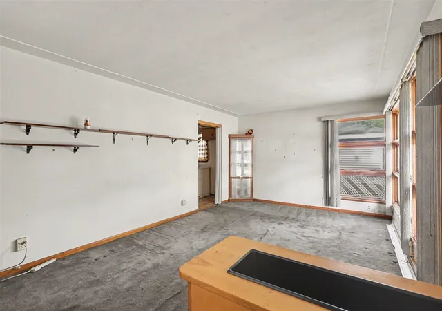 Photo 4 of Sale Pending at 1325 Francis Ave, Muskegon, MI 49442 | MLS# 70554703 | Listing updated on 2026-09-10