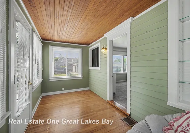 Homes for sale in Bay City, MI | 1008 S Sherman St, Bay City, MI 48708 | MLS# 50214764