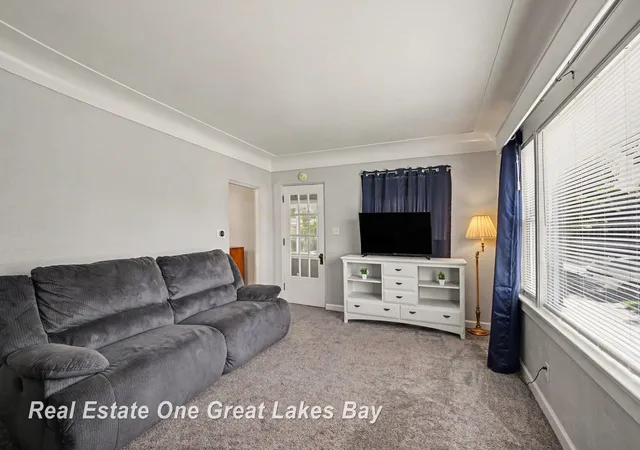 Homes for sale in Bay City, MI | 1008 S Sherman St, Bay City, MI 48708 | MLS# 50214764