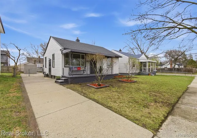 Photo 3 of Single Family Residence at 1714 E Hayes Ave, Hazel Park, MI 48030 | MLS# 60981606 |  | Sold on 2026-07-23