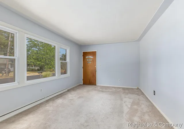 Photo 3 of Single family home for sale at 4431 Burgis Ave, Grand Rapids, MI 49508 | MLS# 70546324 | Listing updated on 2026-08-12