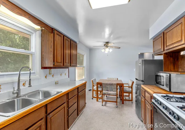 Photo 4 of Single family home for sale at 4431 Burgis Ave, Grand Rapids, MI 49508 | MLS# 70546324 | Listing updated on 2026-08-12
