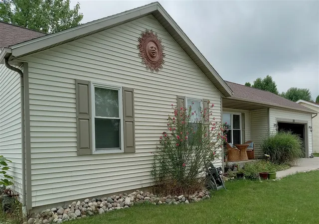 Photo 2 of Sale Pending at 3275 112th Avenue, Holland, MI 49424 | MLS# 70555714 | Listing updated on 2026-08-31