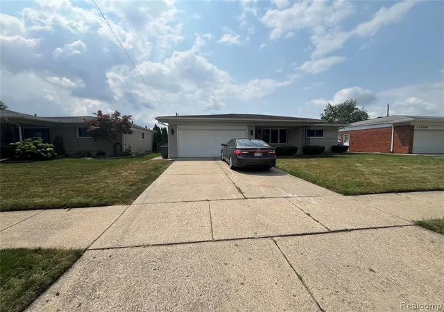 Photo 1 of Single family home for sale at 13502 Moceri Cir, Warren, MI 48088 7024 | MLS# 61014939 | Listing updated on 2026-08-30