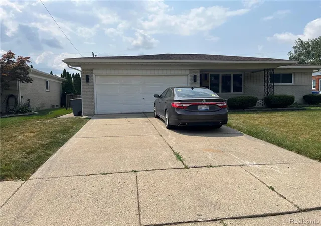 Photo 2 of Single family home for sale at 13502 Moceri Cir, Warren, MI 48088 7024 | MLS# 61014939 | Listing updated on 2026-08-30