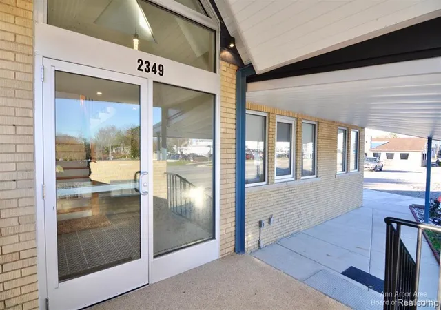 Photo 3 of Single family home for sale at 2349 Washtenaw Rd, Ypsilanti, MI 48197 | MLS# 61011872 | Listing updated on 2026-07-23