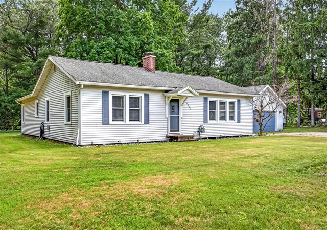Homes for sale in Montague, MI | 4945 Wilcox St, Montague, MI 49437 | MLS# 70542519