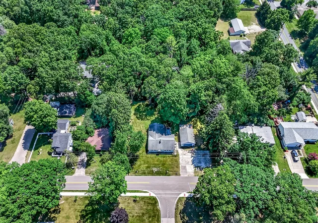 Homes for sale in Montague, MI | 4945 Wilcox St, Montague, MI 49437 | MLS# 70542519