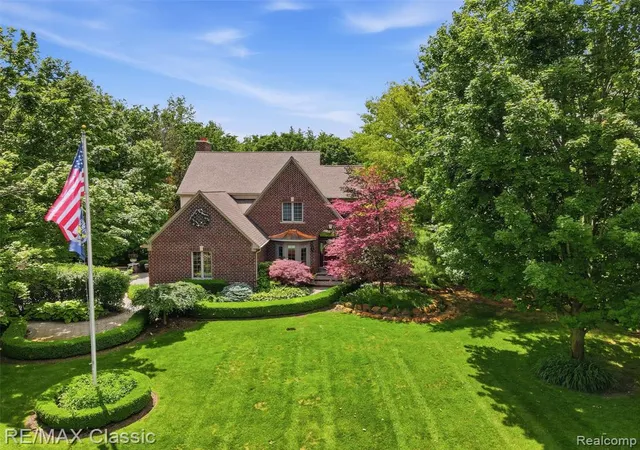 Photo 1 of Single family home for sale at 8033 Pine Ridge Ct, Northville, MI 48168 | MLS# 61004961 | Listing updated on 2026-07-07