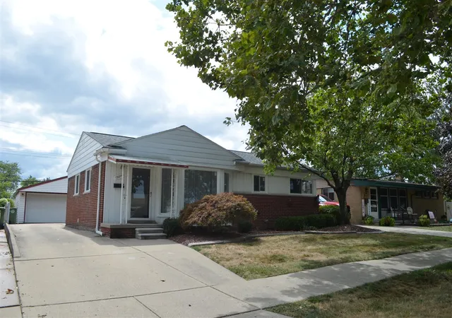 Photo 1 of Sale Pending at 13815 Spruce St St, Southgate, MI 48195 | MLS# 70498515 | Listing updated on 2025-11-20