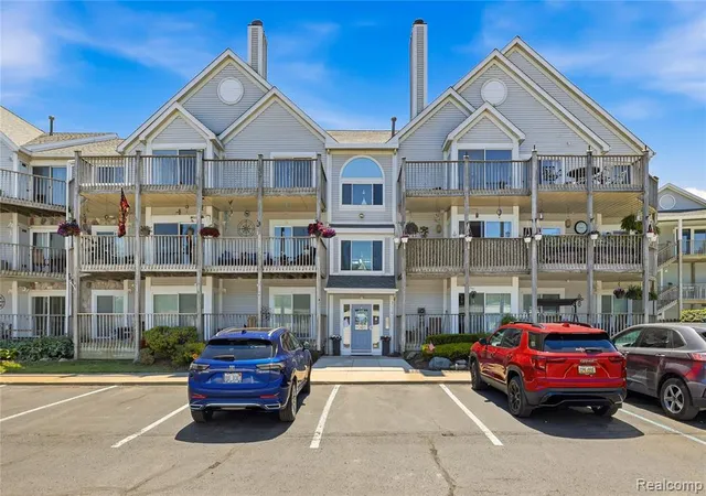 Homes for sale in Harrison Township, MI | 37510 Jefferson Ave #303, Harrison Township, MI 48045 | MLS# 60999494