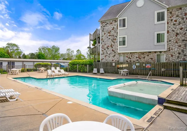 Homes for sale in Harrison Township, MI | 37510 Jefferson Ave #303, Harrison Township, MI 48045 | MLS# 60999494