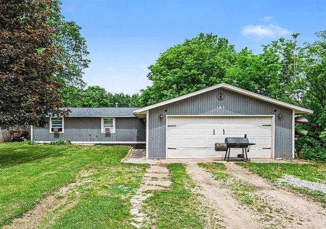 Homes for sale in Constantine, MI | 145 W Lafayette St, Constantine, MI 49042 | MLS# 70536087