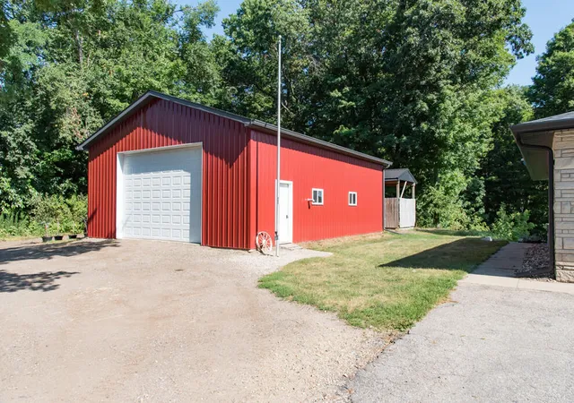 Photo 3 of Sale Pending at 7035 E Main St, Kalamazoo, MI 49048 | MLS# 70550023 | Listing updated on 2026-09-14