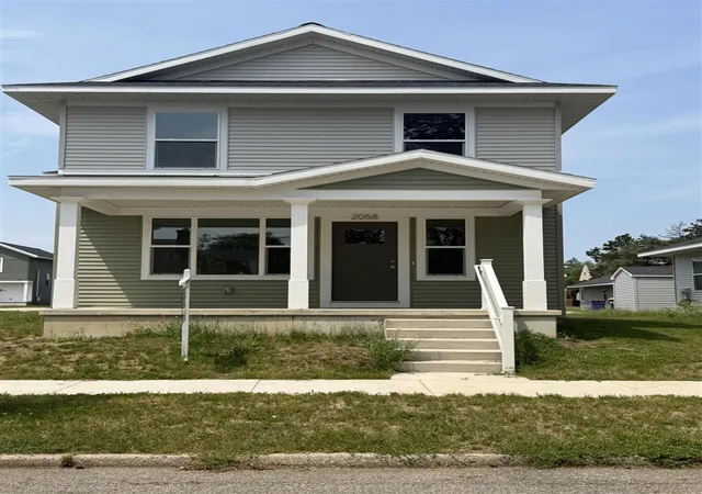 Photo 1 of Single family home for sale at 2058 Linden Ave, Grand Rapids, MI 49507 | MLS# 70537806 | Listing updated on 2026-07-13